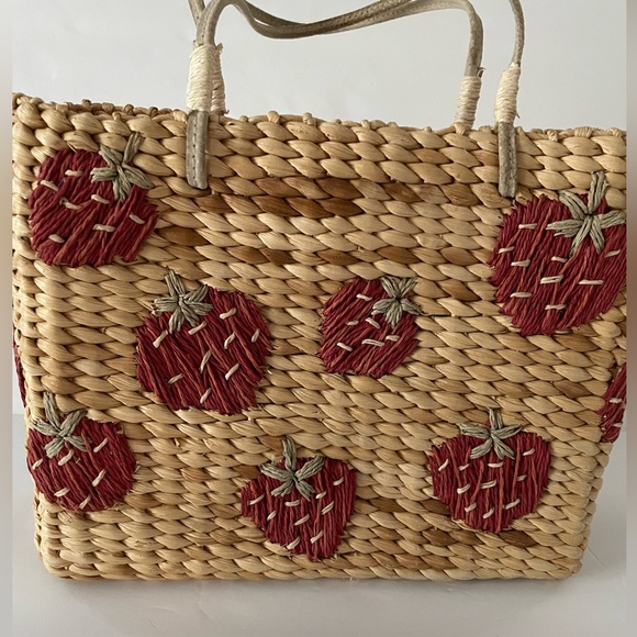 Handbags - Raffia Straw Tote Handbag Leather Straps Strawberries (9x11x4”d) NWOT new!